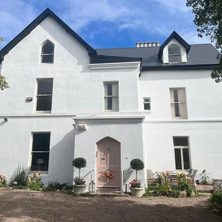 Lynwood House Bed & Breakfast โคฟ ภายนอก รูปภาพ
